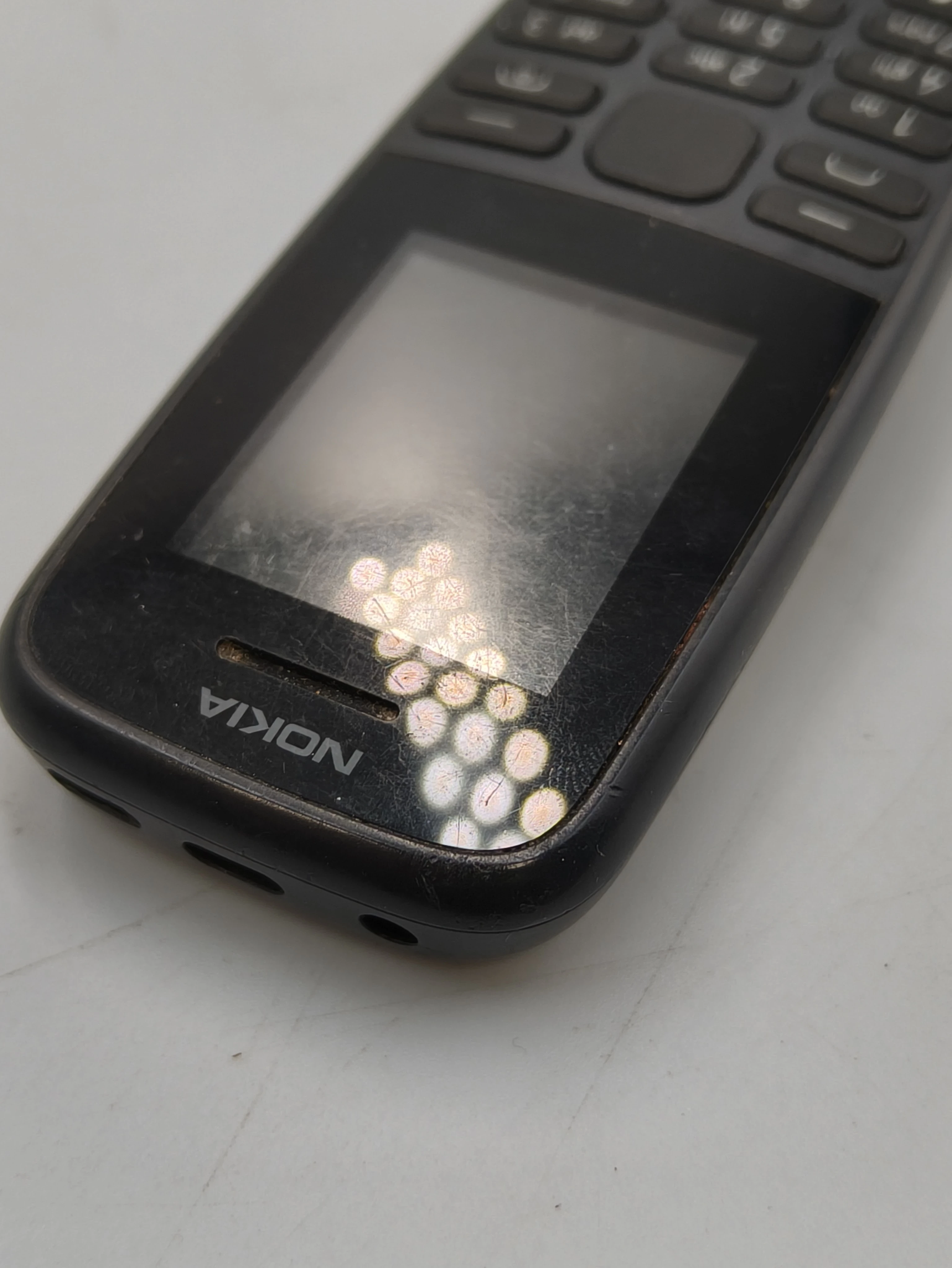 telefon-nokia-105-przekatna-ekranu-177