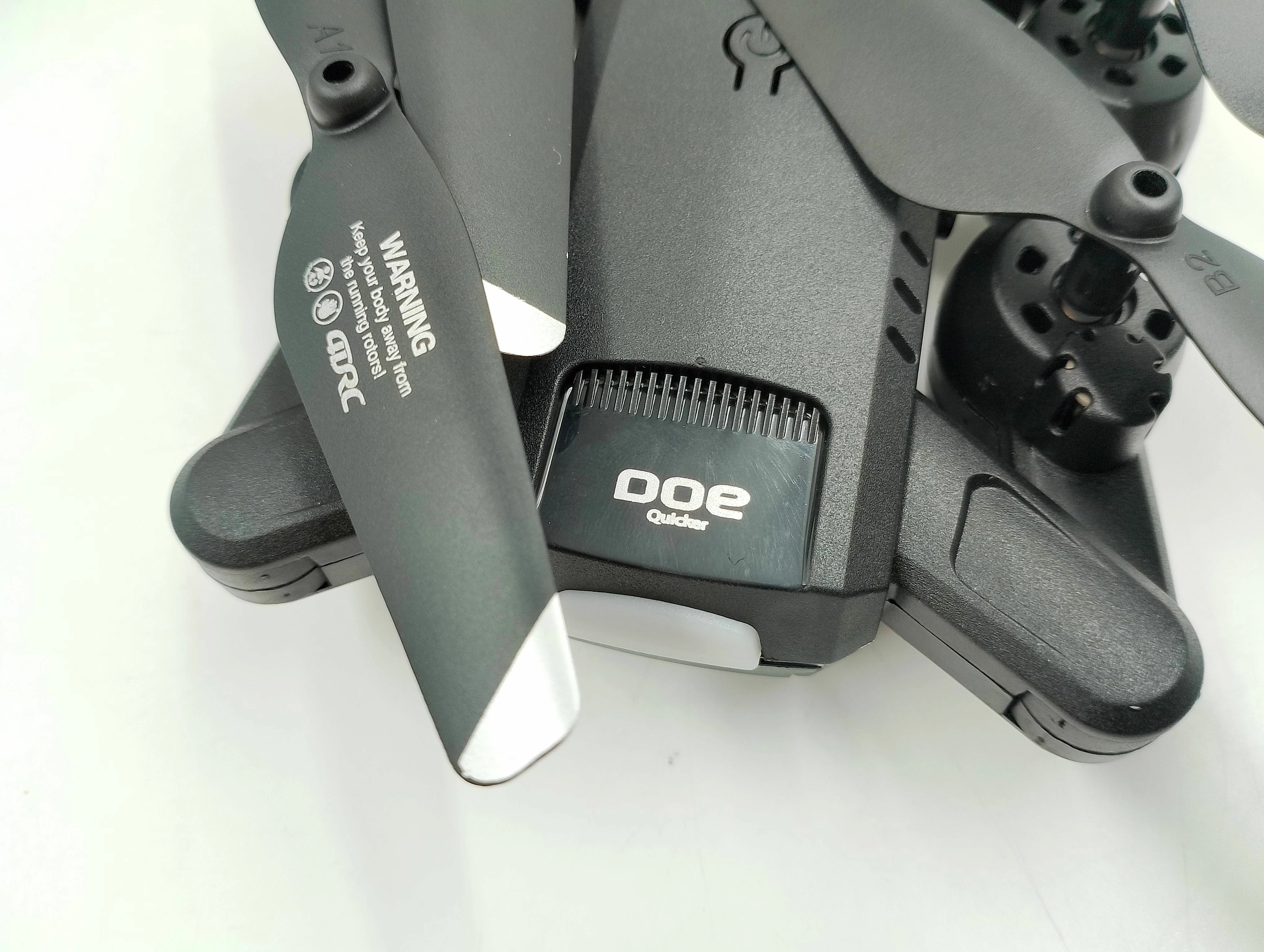 dron-z-kamerka-eagles-eyes-fly-4d-v23-stan-igla-minimalny-wiek-dziecka-250062-1794313