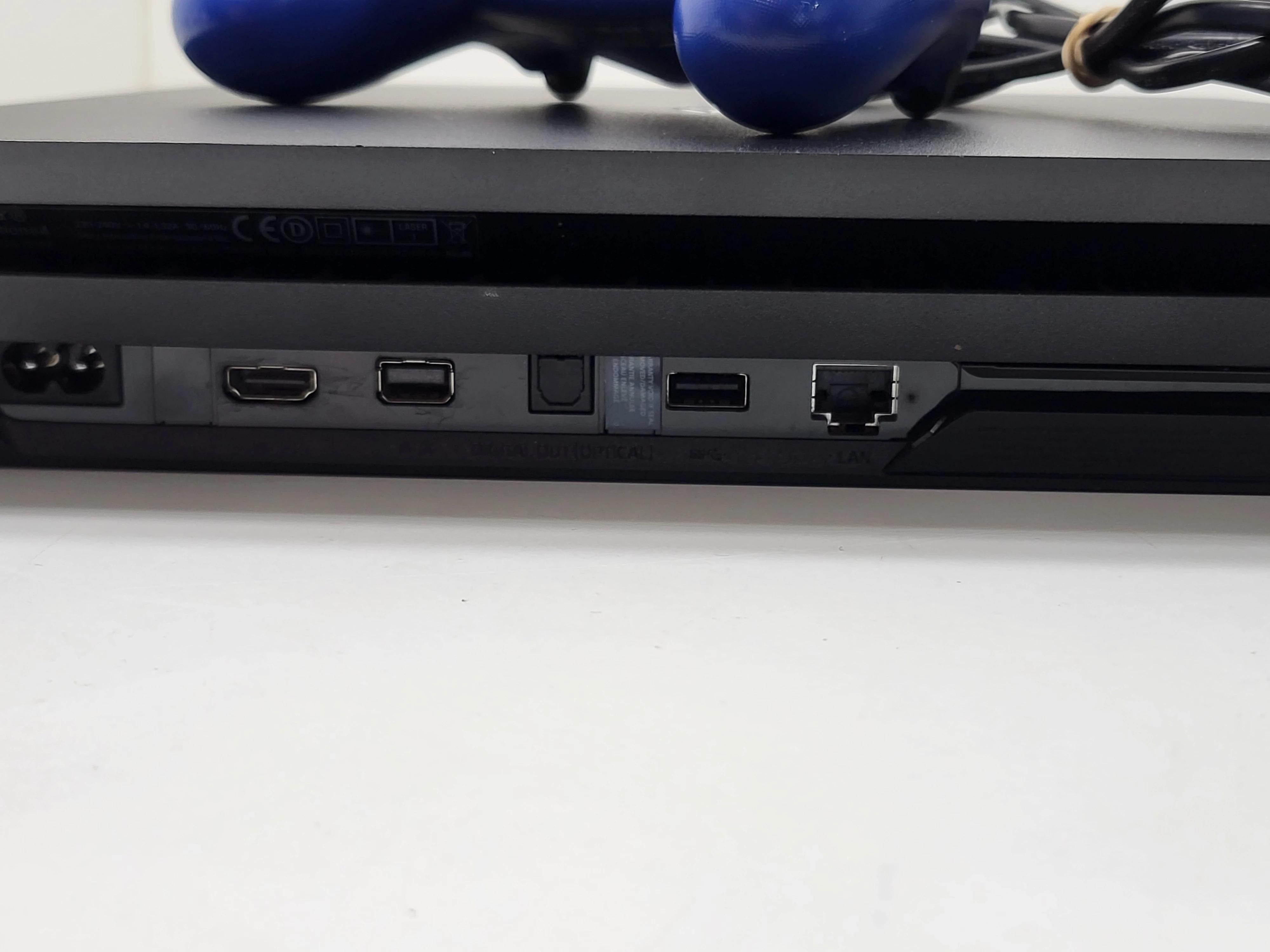 konsola-sony-ps4-pro-cuh-7216b-stan-11323-2