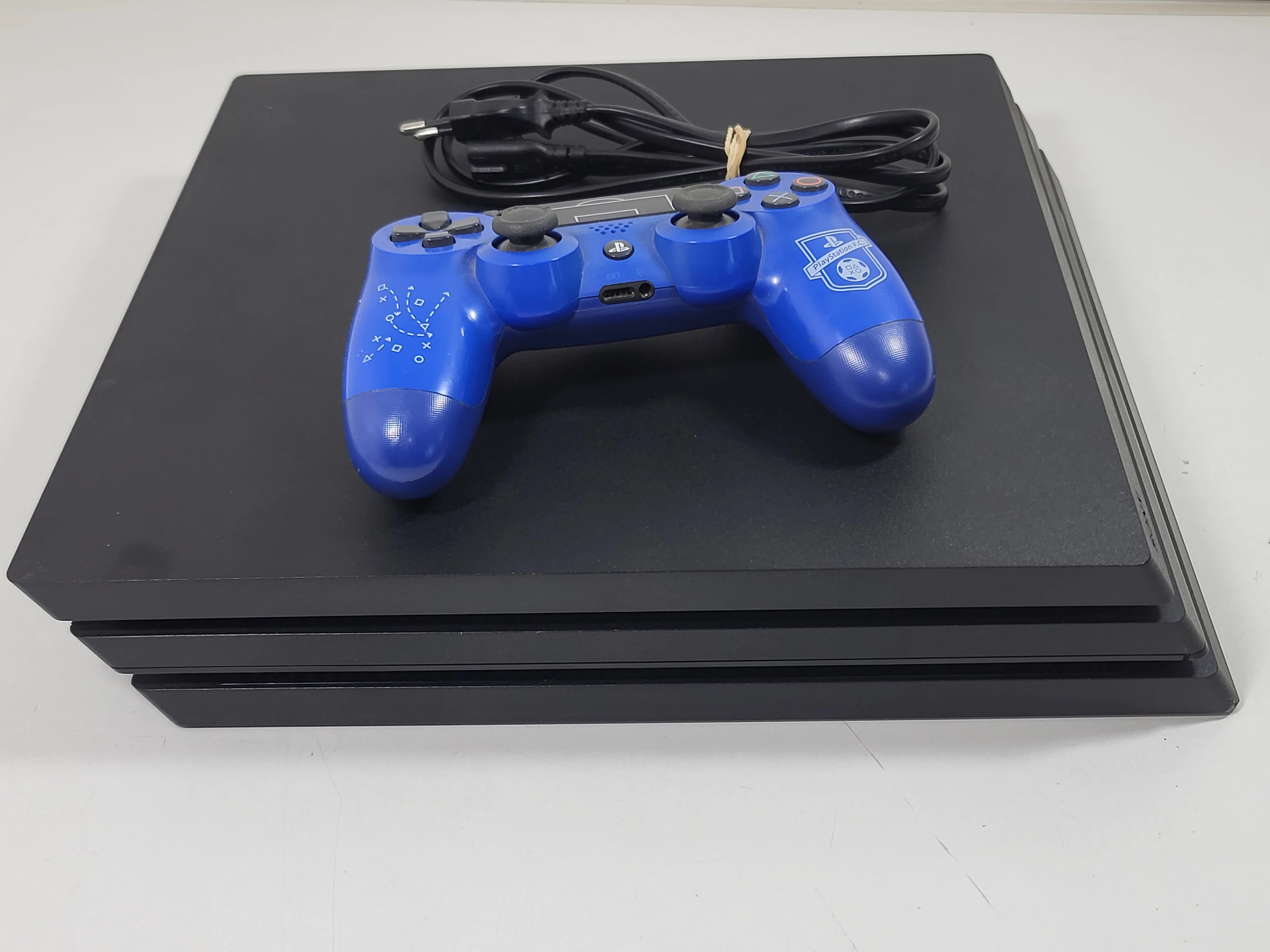 konsola-sony-ps4-pro-cuh-7216b-wersja-130590-3