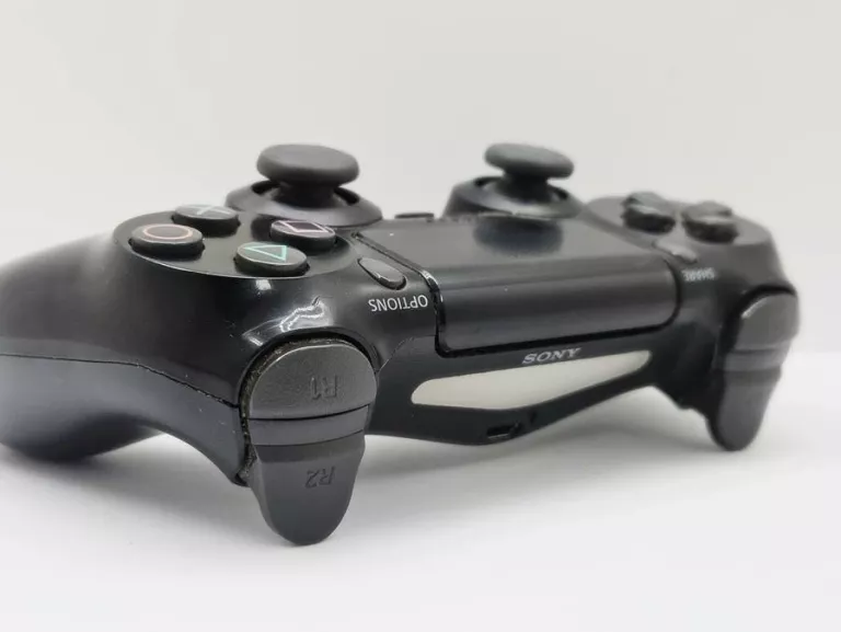 sony-dualshock4-ps4-stan-11323-2