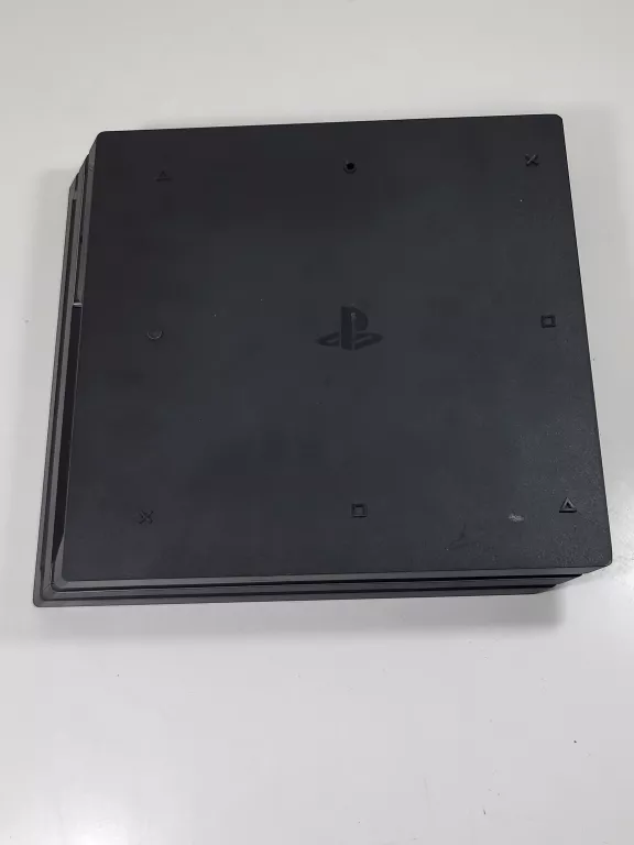 konsola-sony-ps4-pro-cuh-7216b-gry-w-zestawie-205998-225574