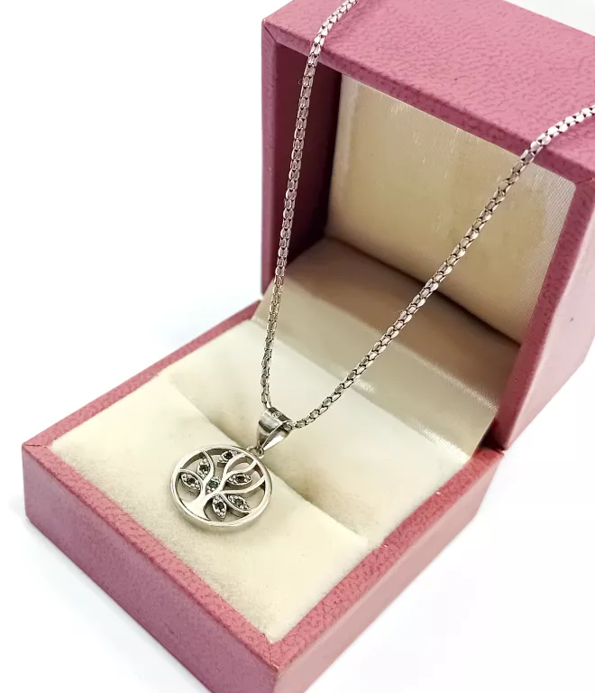 SREBRNY ŁAŃCUSZEK Z PRZEPIĘKNĄ ZAWIESZKĄ PR.925