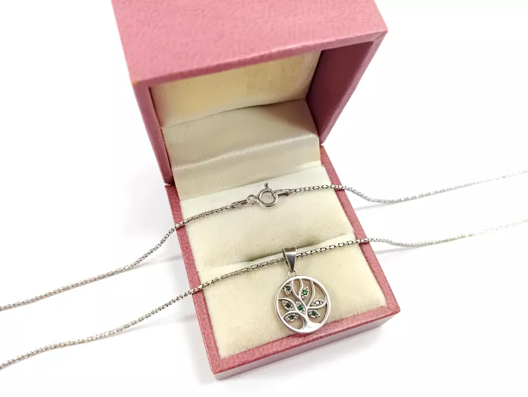 SREBRNY ŁAŃCUSZEK Z PRZEPIĘKNĄ ZAWIESZKĄ PR.925