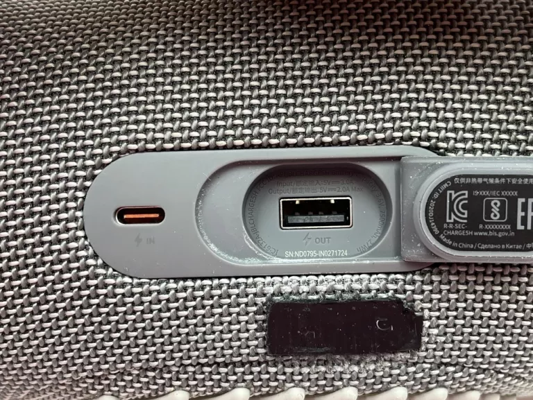 glosnik-mobilny-bluetooth-jbl-charge-5-40w-7500mah-szary-zasilanie-209202-1769478