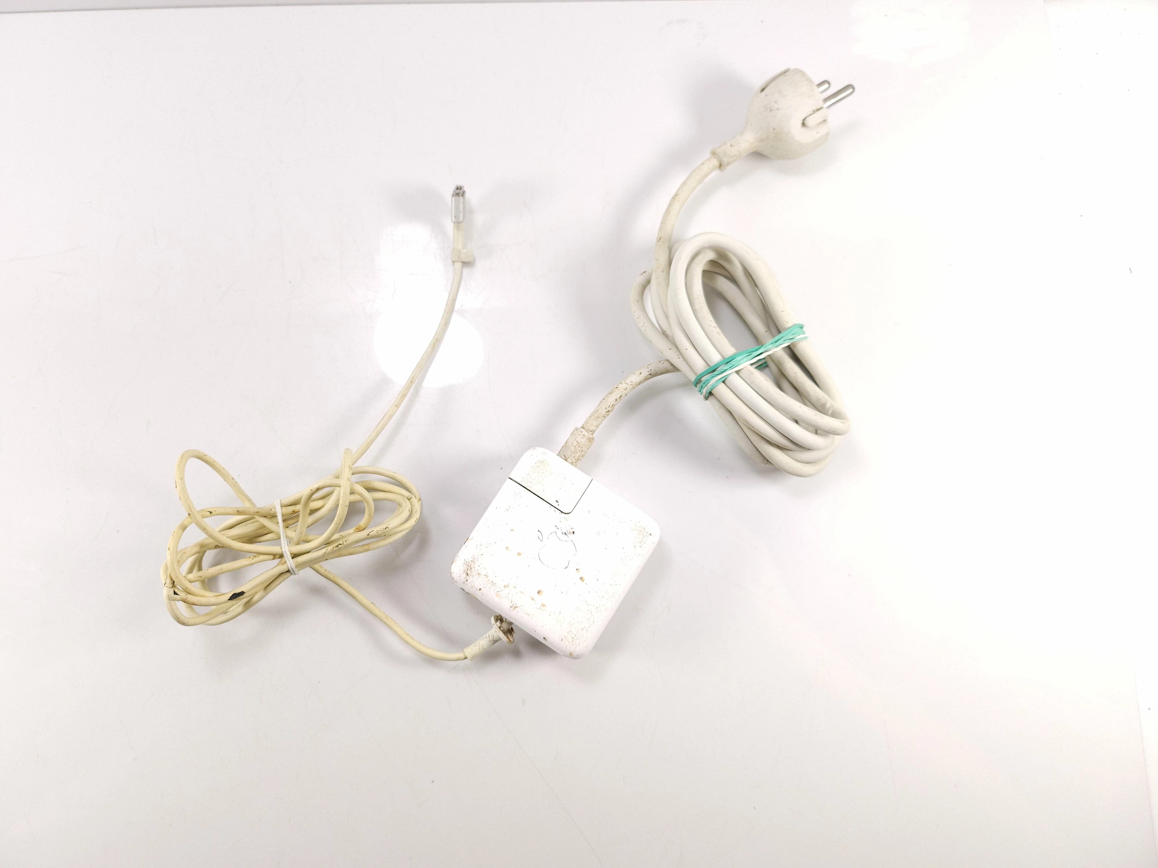 laptop-apple-macbook-air-a1466-2015-intel-i54gb-ramintelhd6000128gb-ssd-pojemnosc-dysku-128