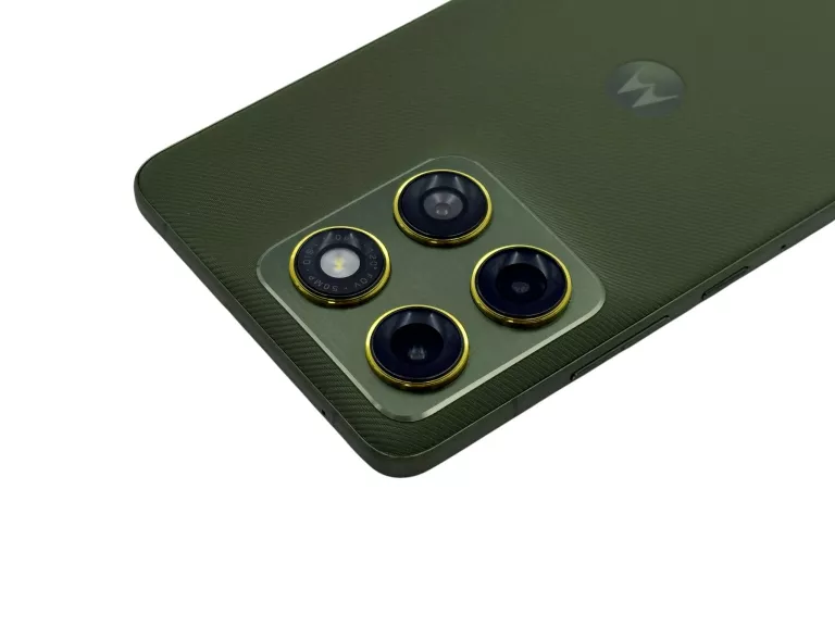 telefon-motorola-edge-70-12512gb-bronze-green-opis-przekatna-ekranu-667
