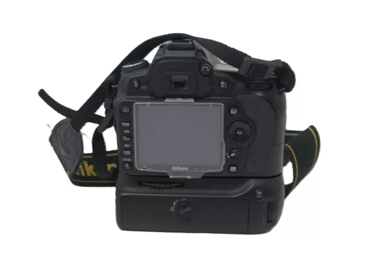 lustrzanka-nikon-d90-korpus-obiektyw-akcesoria-rozdzielczosc-1230