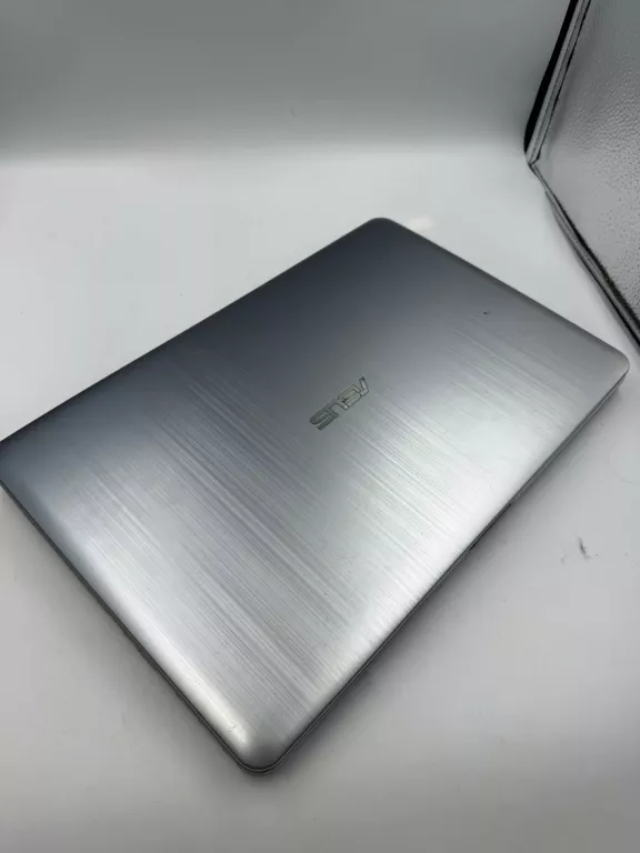 LAPTOP ASUS VIVOBOOK MAX F541N W10 INTEL CELERON 1,10GZ 4GB RAM