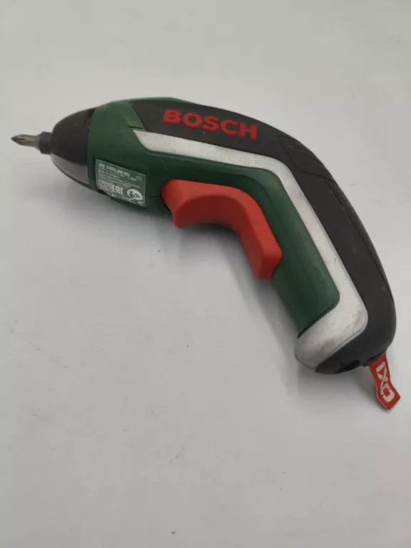 WKRETKA BOSCH IXO 3  606 JA8 001, ZESTAW