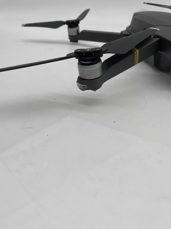 dron-dji-mavic-pro-marka-248811-1136865