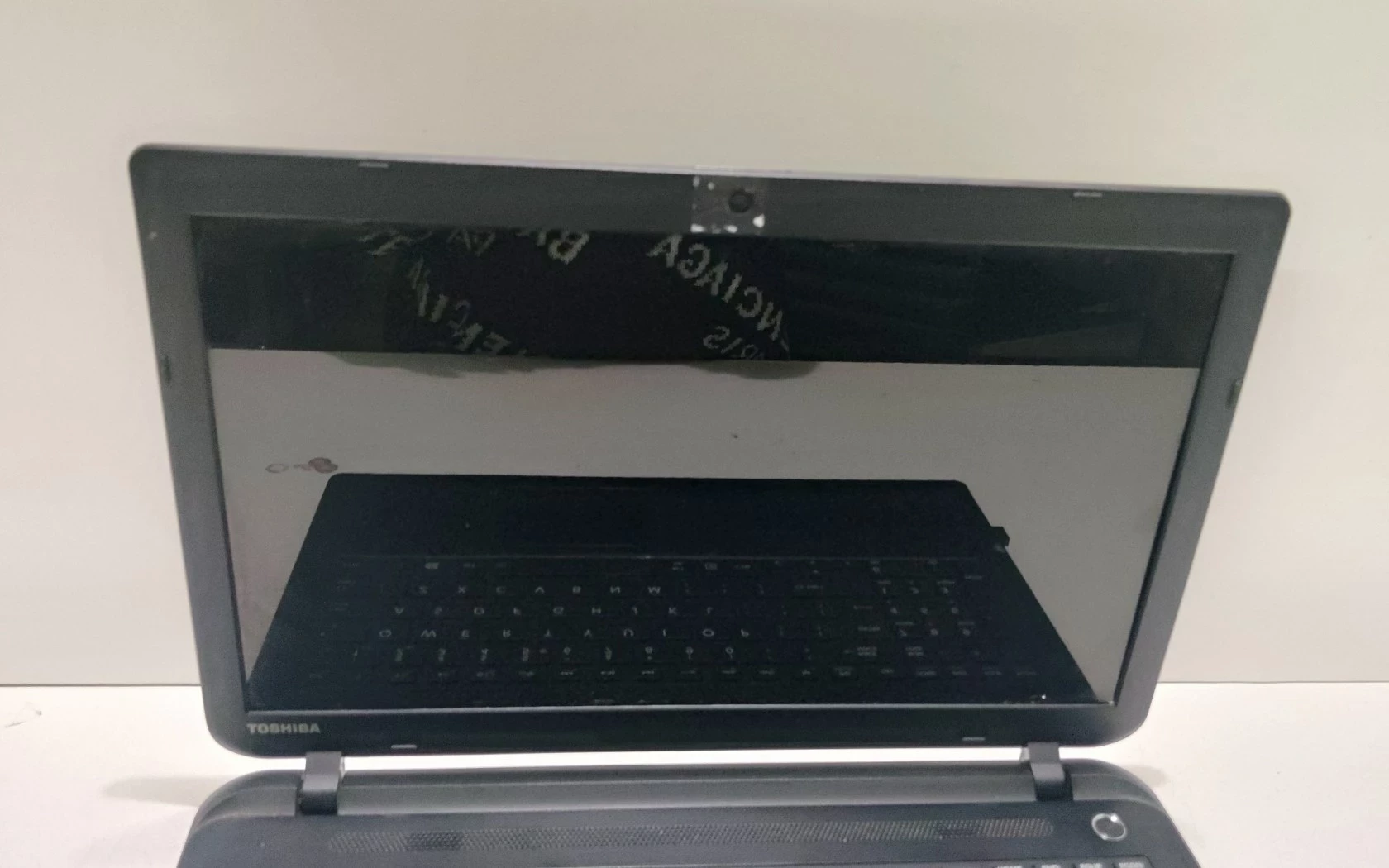 laptop-toshiba-c50-b-14d-dziala-na-lad-kod-producenta-c50-b-13n