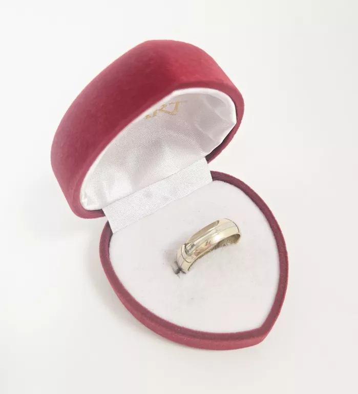 WYRÓB JUBILERSKI UŻYWANY ZŁOTA OBRĄCZKA 585/6,01G