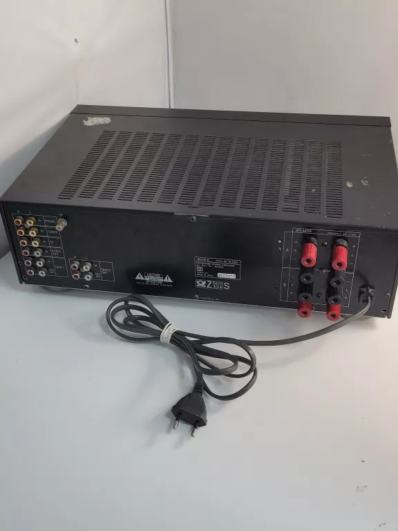 WZMACNIACZ STEREOFONICZNY SONY TA-F220