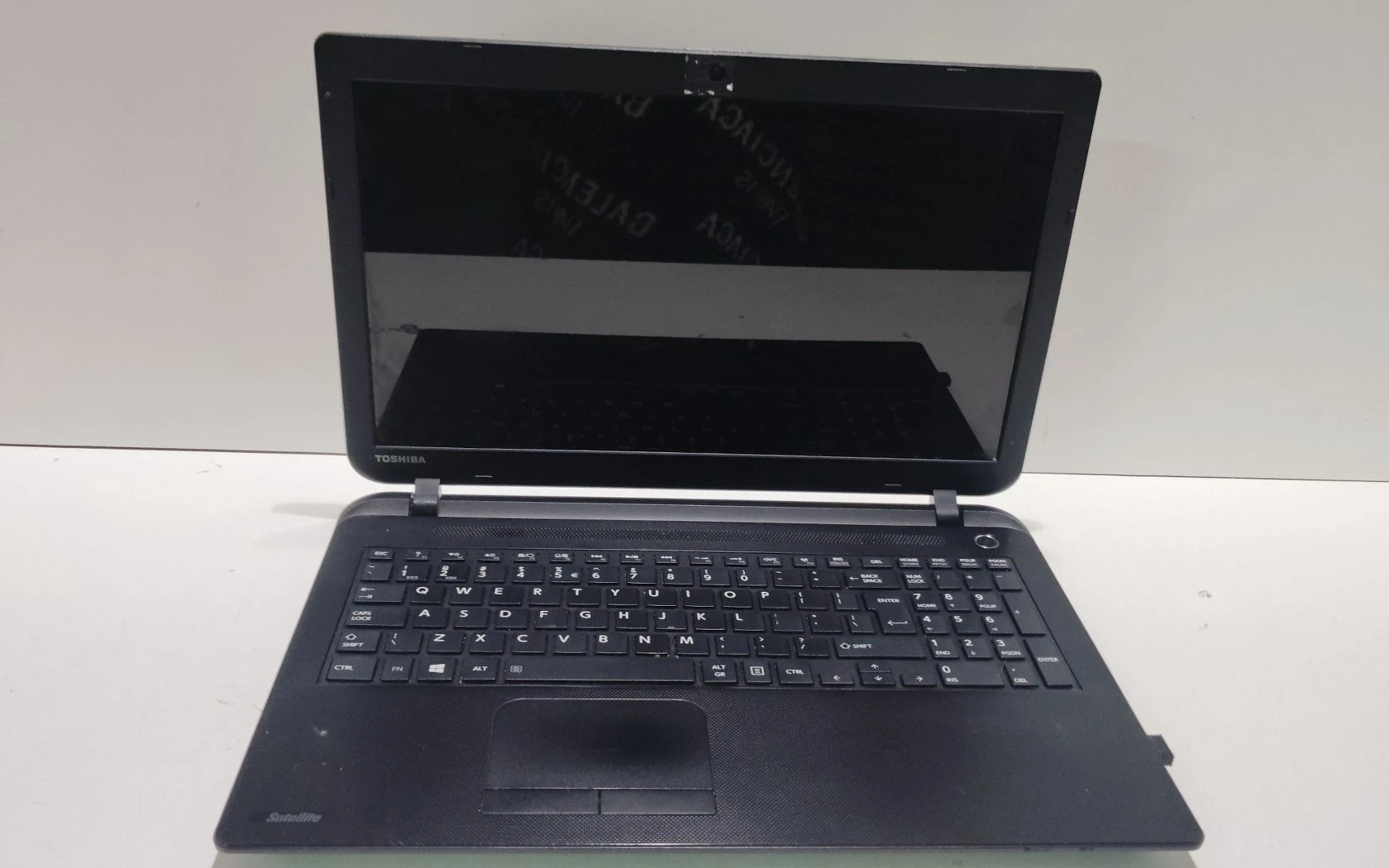 laptop-toshiba-c50-b-14d-dziala-na-lad-sportowa-2-starachowice