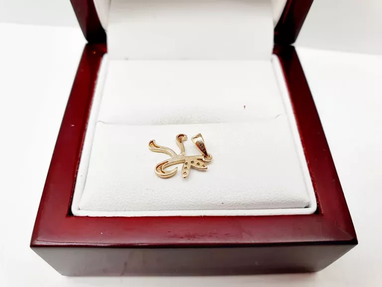 UROCZA DELIKATNA ZŁOTA ZAWIESZKA LITERKA K CYRKONIE P333 8CT 0,44G