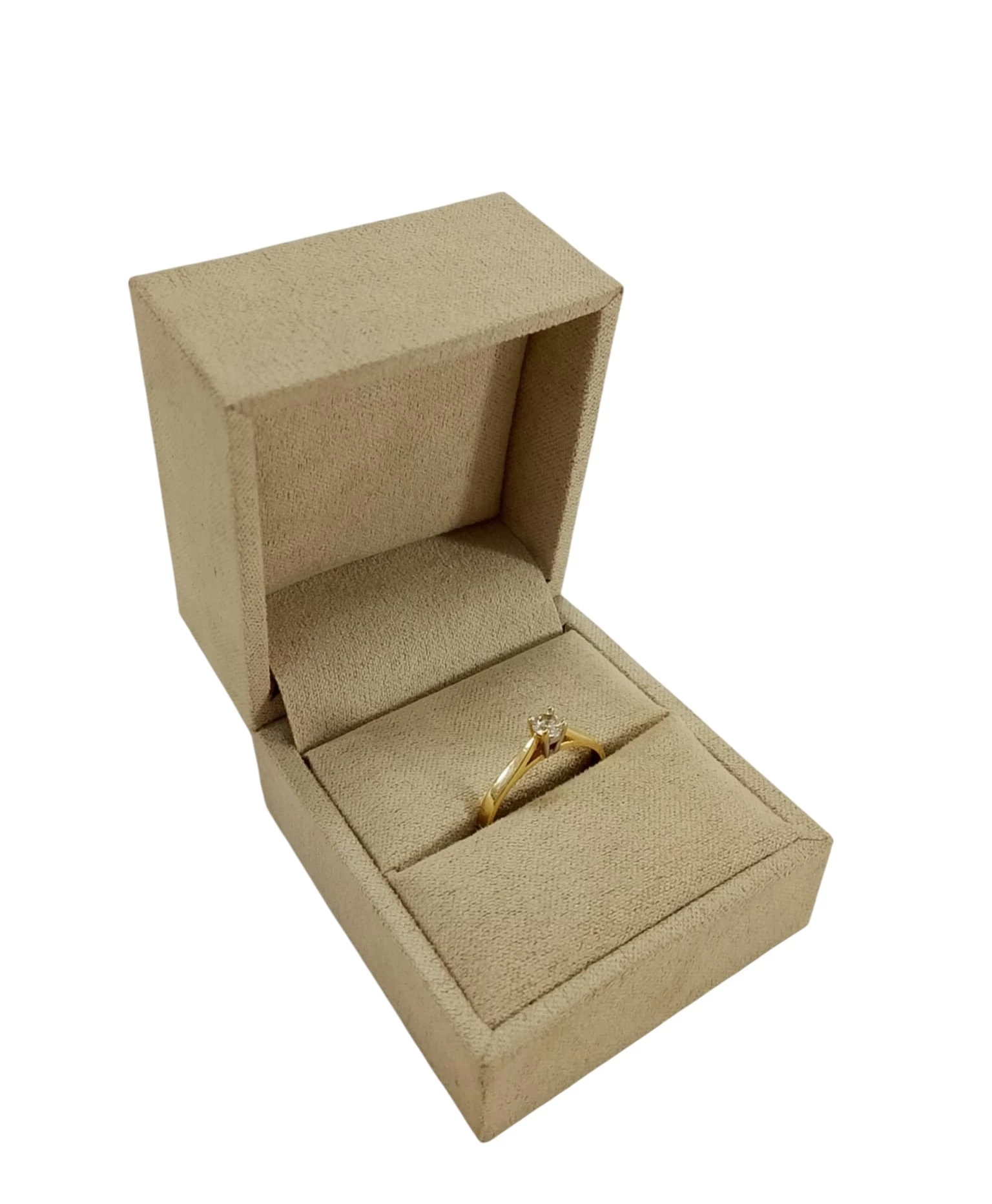 zloty-pierscionek-146g-585p-kosciuszki-6a-sieradz-inez