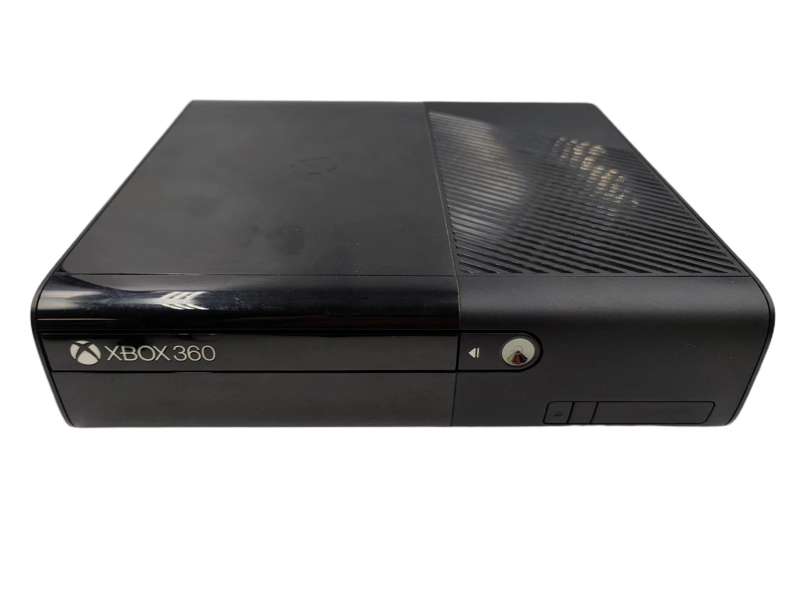 konsola-xbox-360e-kpl-padzas-gra-ean-gtin-801128000626