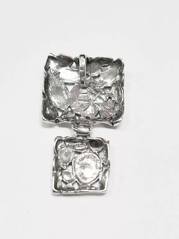 OLŚNIEWAJĄCA SREBRNA ZAWIESZKA PRÓBY 925