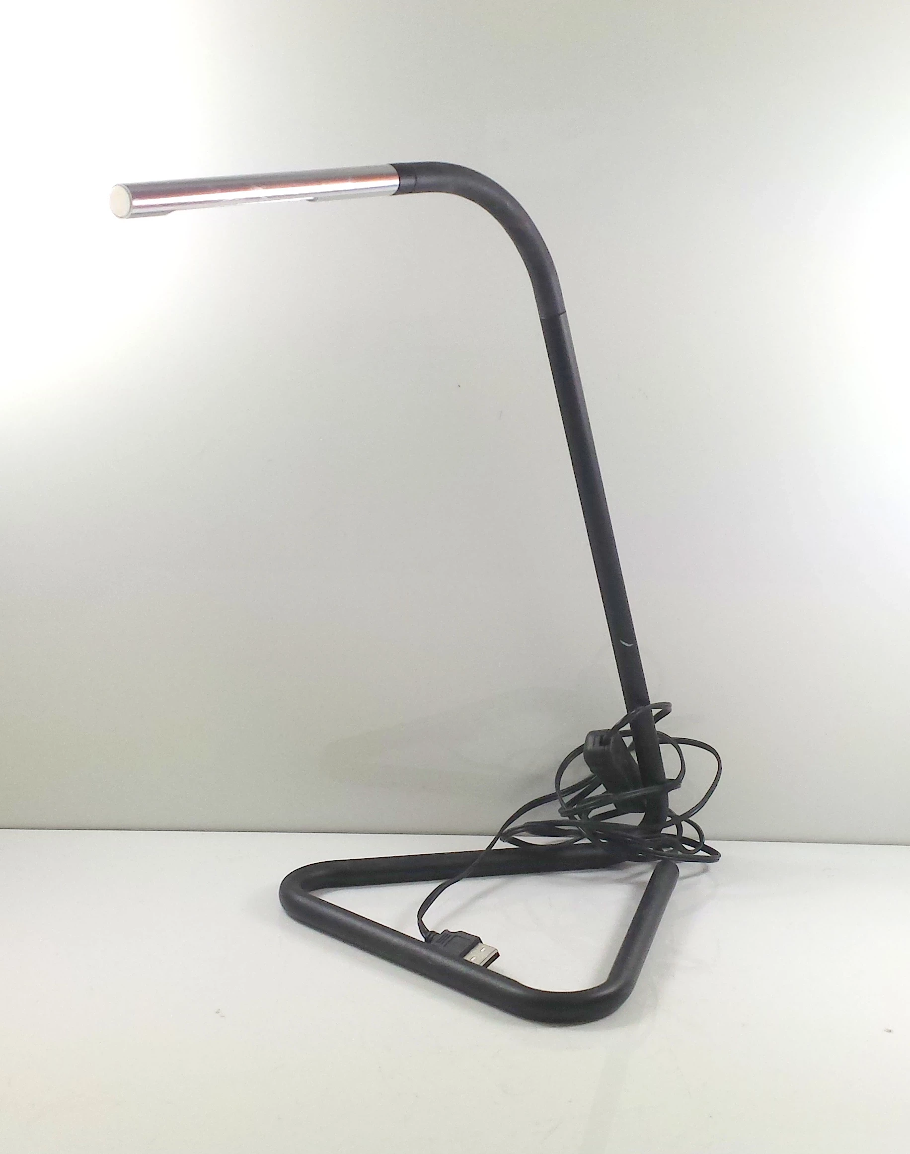 lampka-biurkowa-usb-ean-gtin-5900804143239