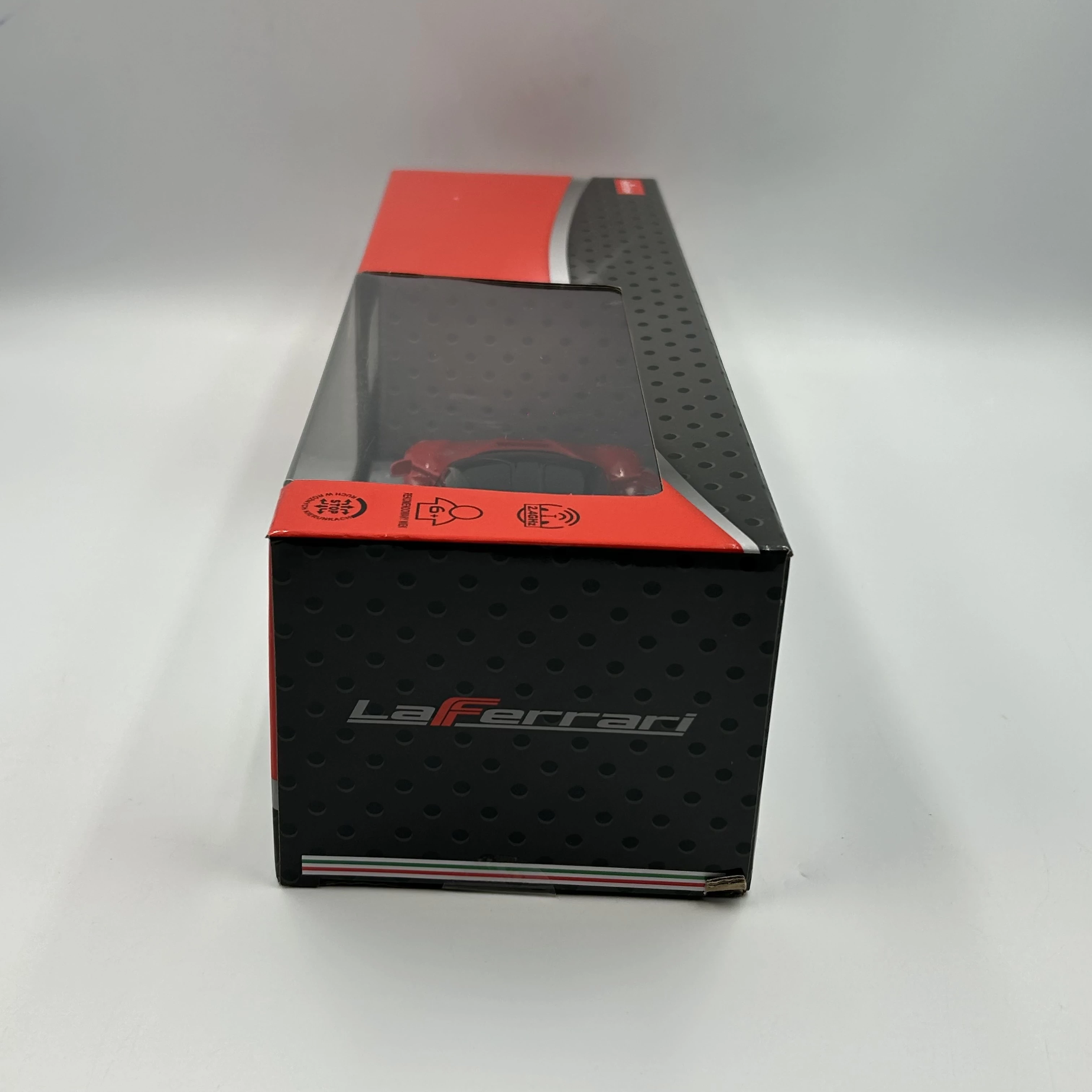 autko-zdalnie-sterowane-124-ferrari-laferrari-rastar-czerwone-wiek-dziecka-3475-45