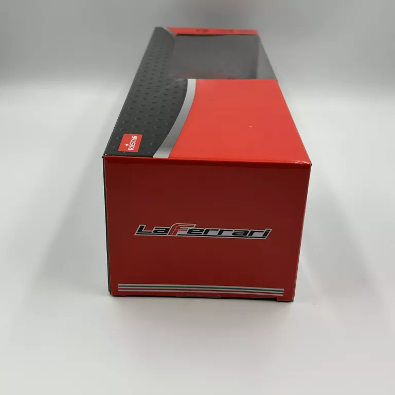 autko-zdalnie-sterowane-124-ferrari-laferrari-rastar-czerwone-ean-gtin-5609288323495