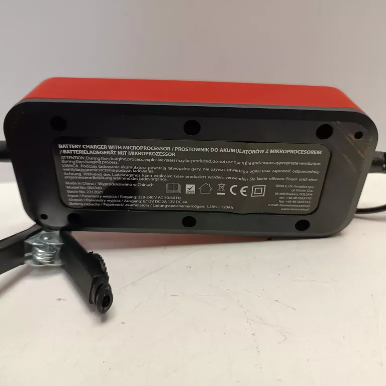 ŁADOWARKA PROSTOWNIK SAMOCHODOWY DO AKUMULATORÓW DC 2/4 A, 6V I 12V  IP55