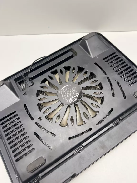 PODSTAWKA CHŁODZĄCA OMEGA OMNCPWB 15,6"