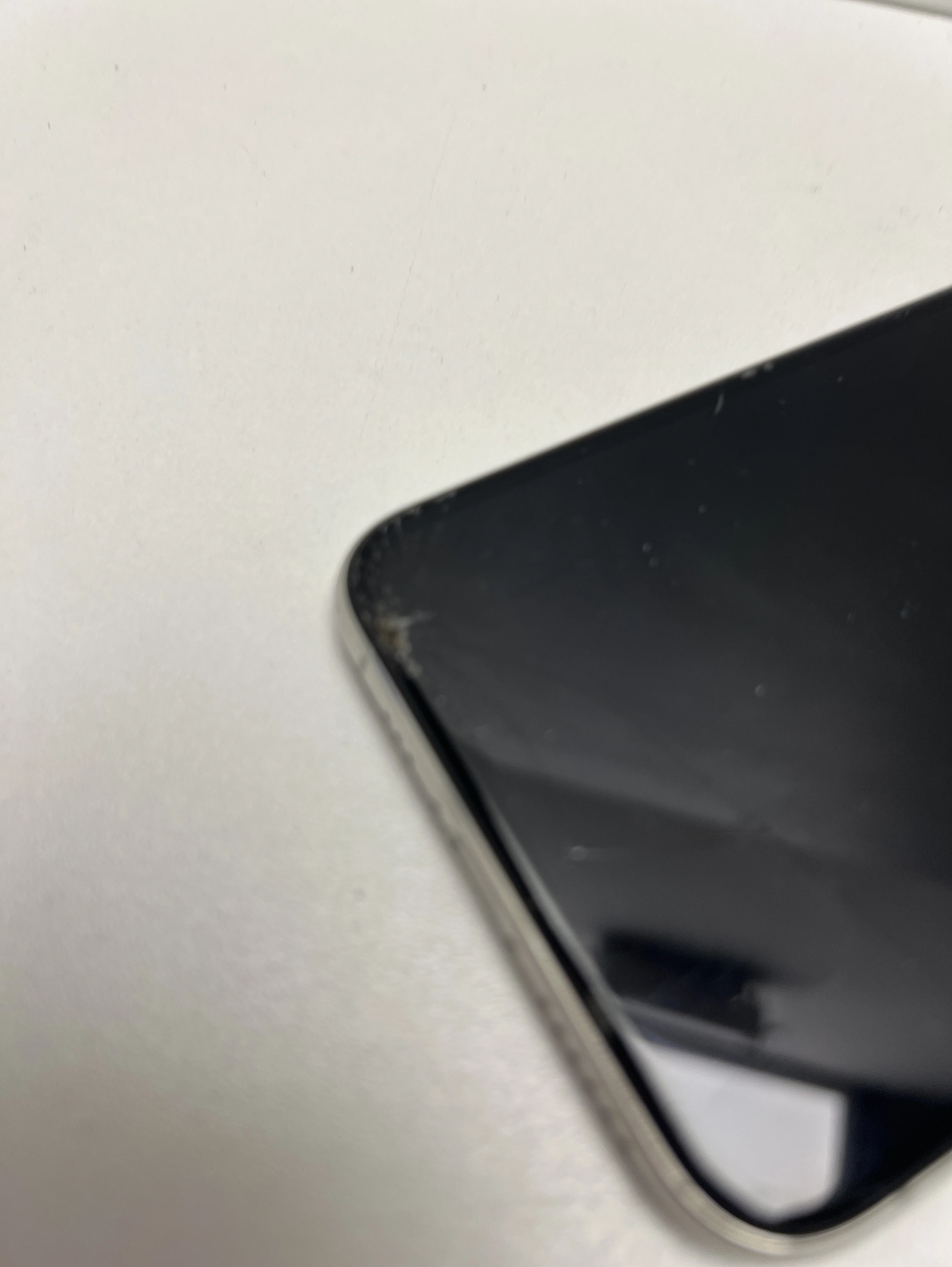 apple-iphone-11-pro-4-gb-256-gb-68-uszkodzony-wyswietlacz-ean-gtin-190199382633