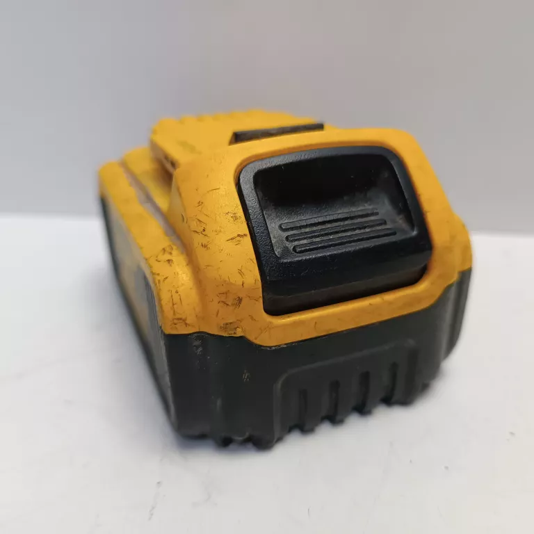 BATERIA AKUMULATOR DEWALT 5AH 2024R