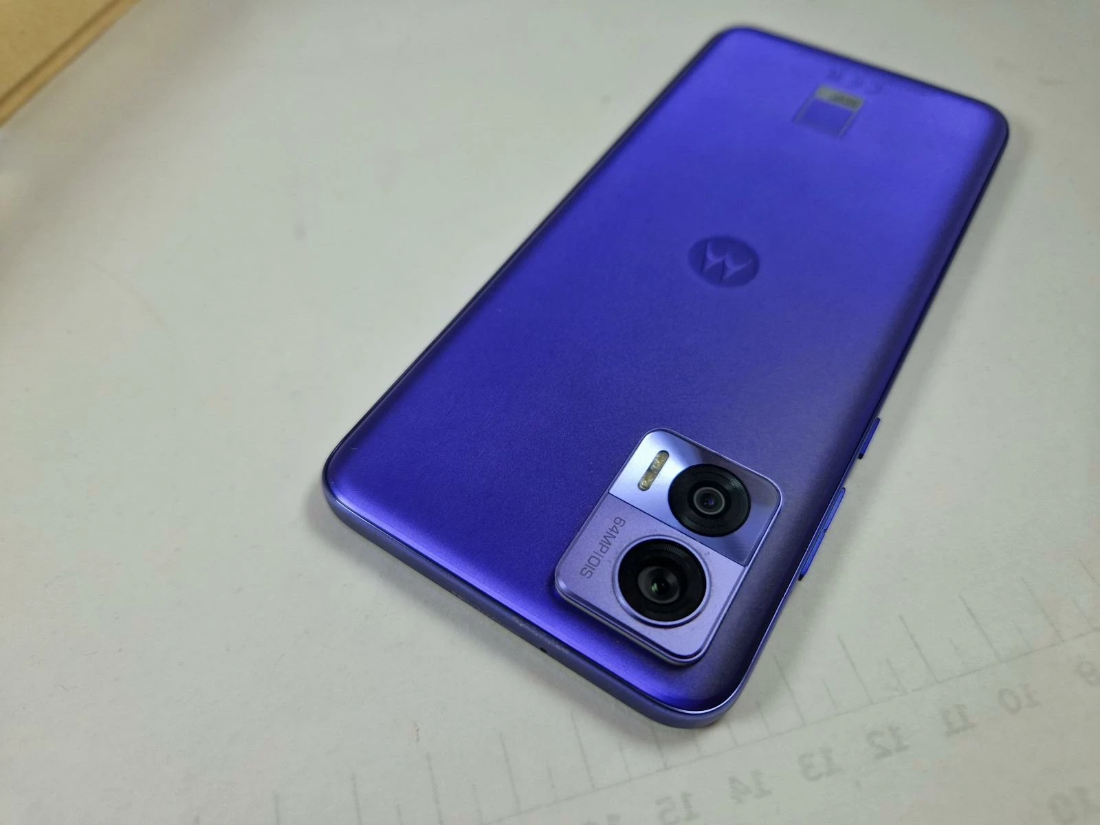 motorola-moto-edge-30-neo-8128gb-pudelko-wbudowana-pamiec-202869-214189