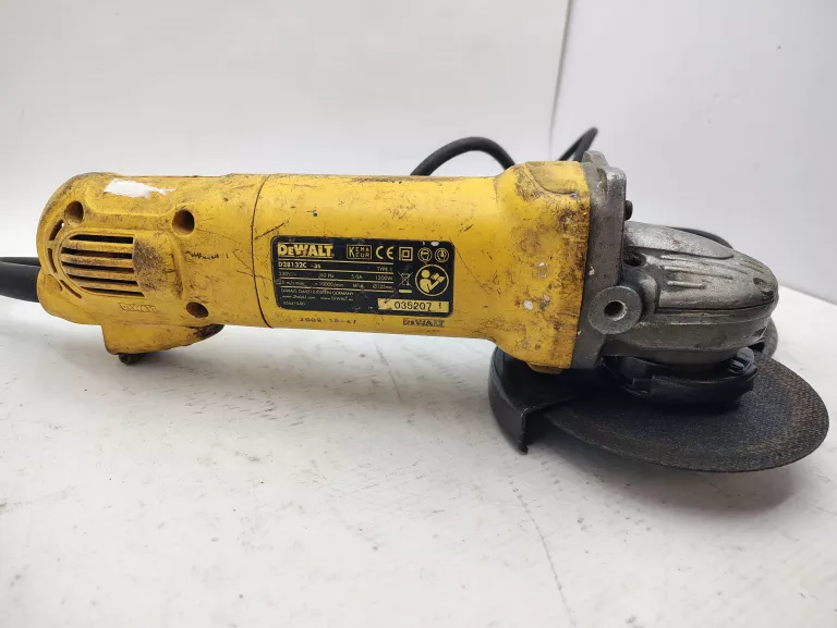 SZLIFIERKA DEWALT D28132C 1200W