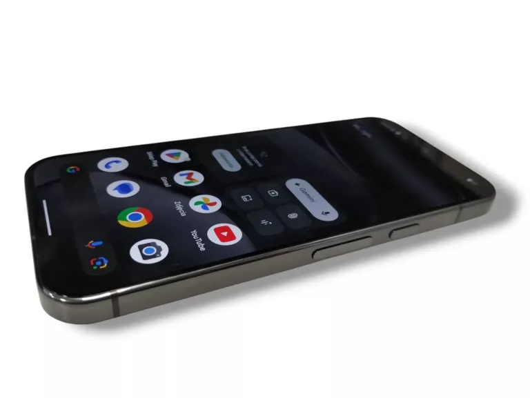 TELEFON GOOGLE PIXEL 10 12 GB / 128 GB