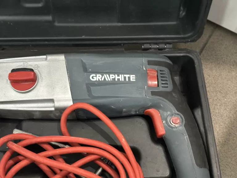 MŁOTOWIERTARKA GRAPHITE SDS PLUS 900 W 58G528 WALIZKA