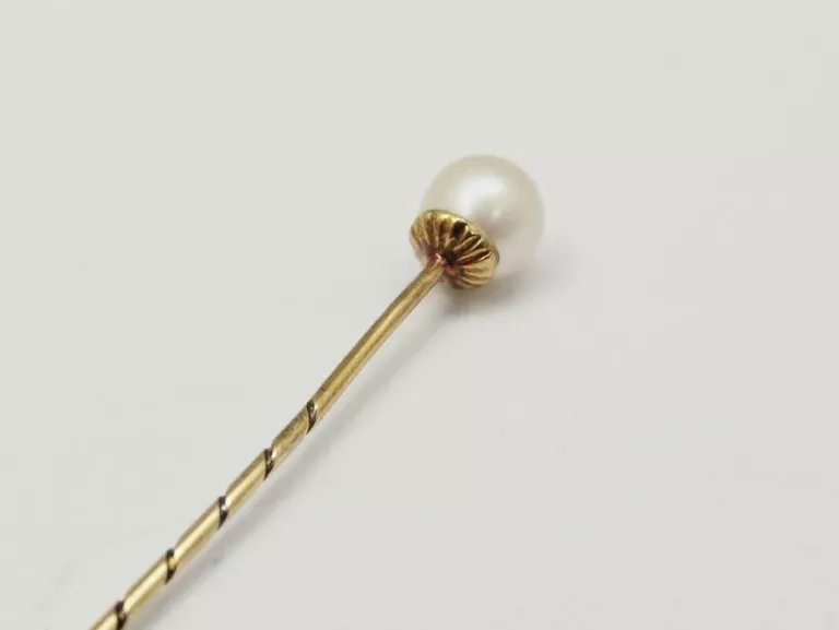 ZŁOTA SZPILKA Z PEREŁKĄ 1,53G. P.585