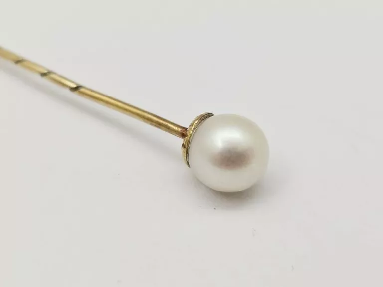 ZŁOTA SZPILKA Z PEREŁKĄ 1,53G. P.585