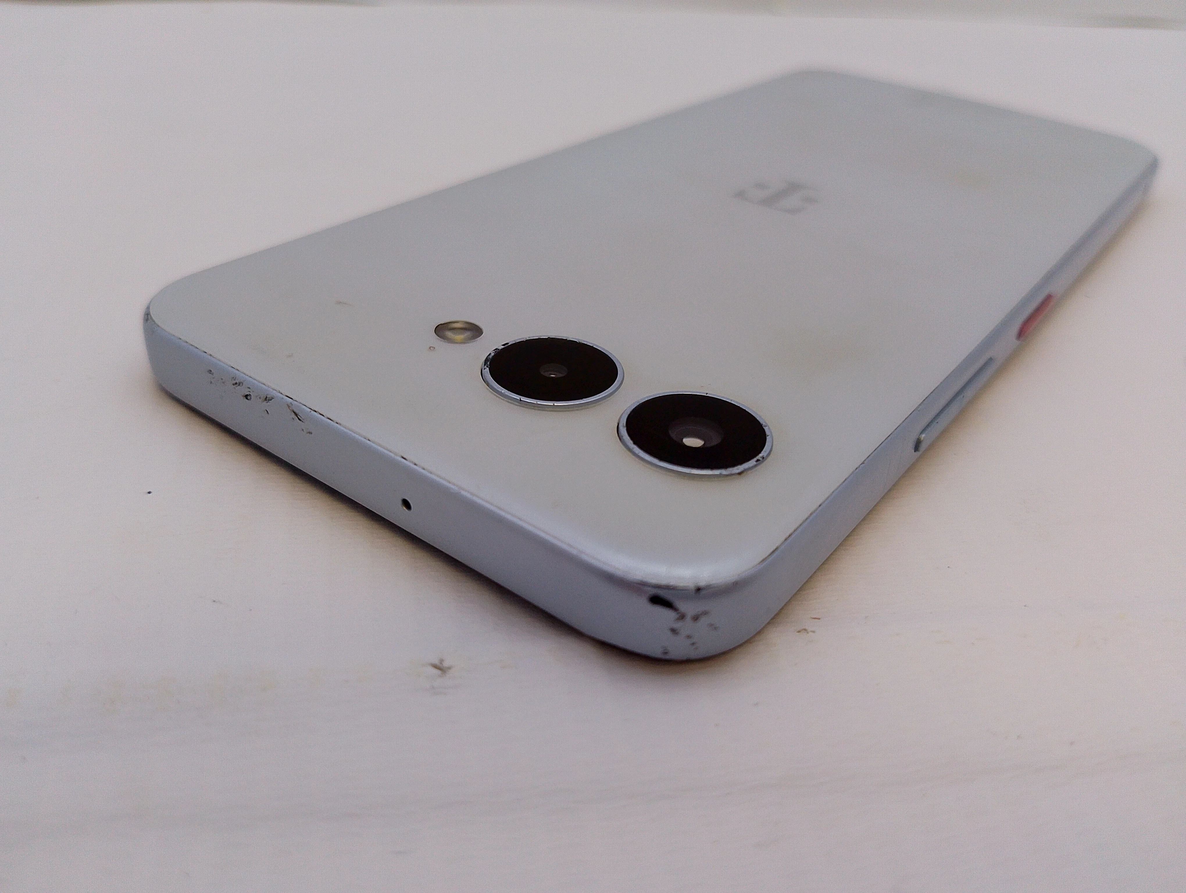 telefon-t-phone-3-128gb-sam-przekatna-ekranu-660