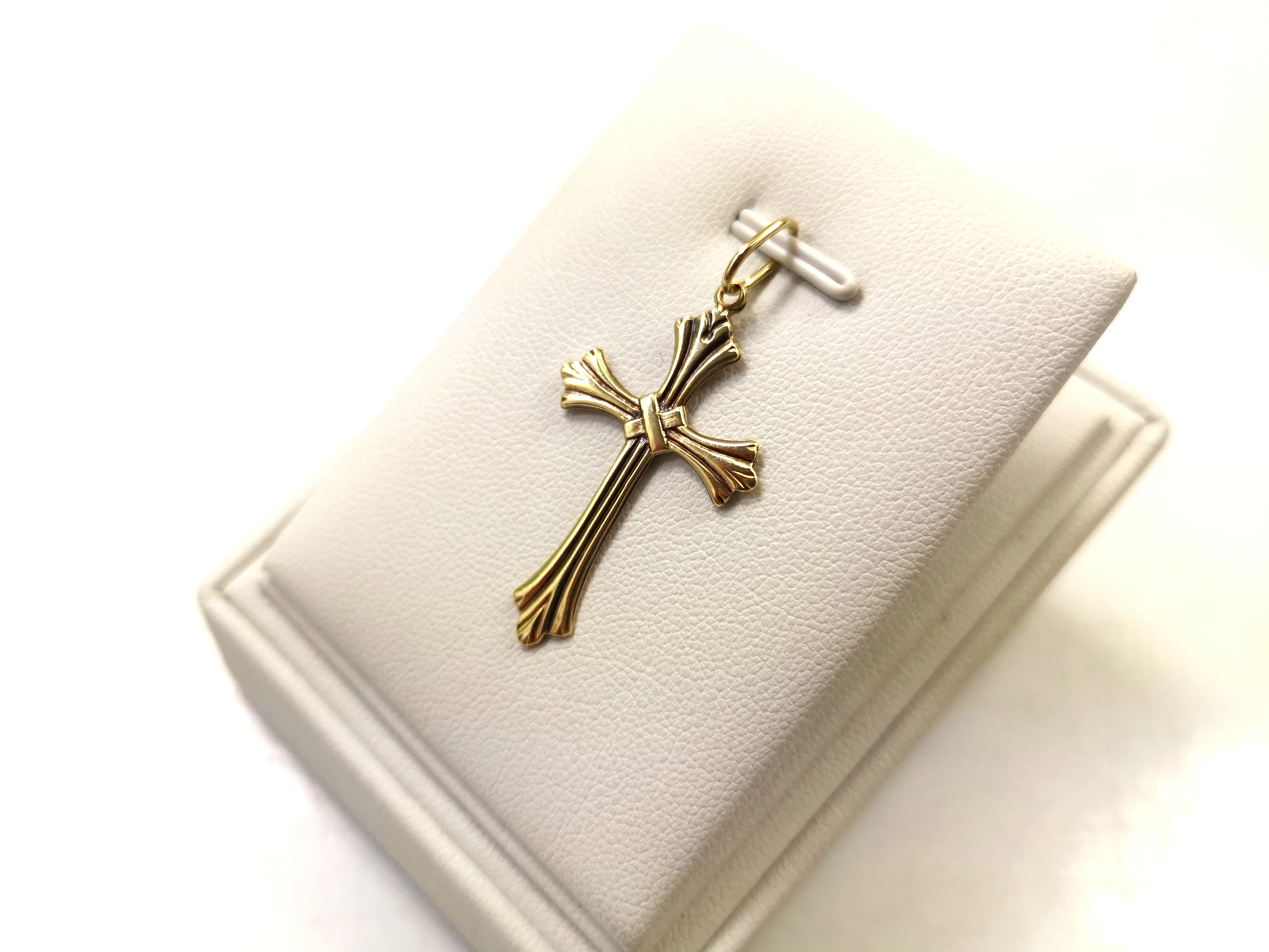 zlota-zawieszka-krzyz-585-194g-motyw-129129-1781594