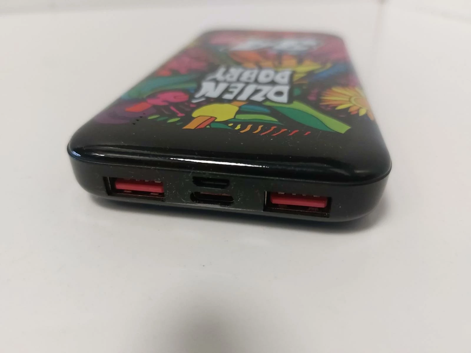 powerbank-czarny-10000mah-stan-11323-2