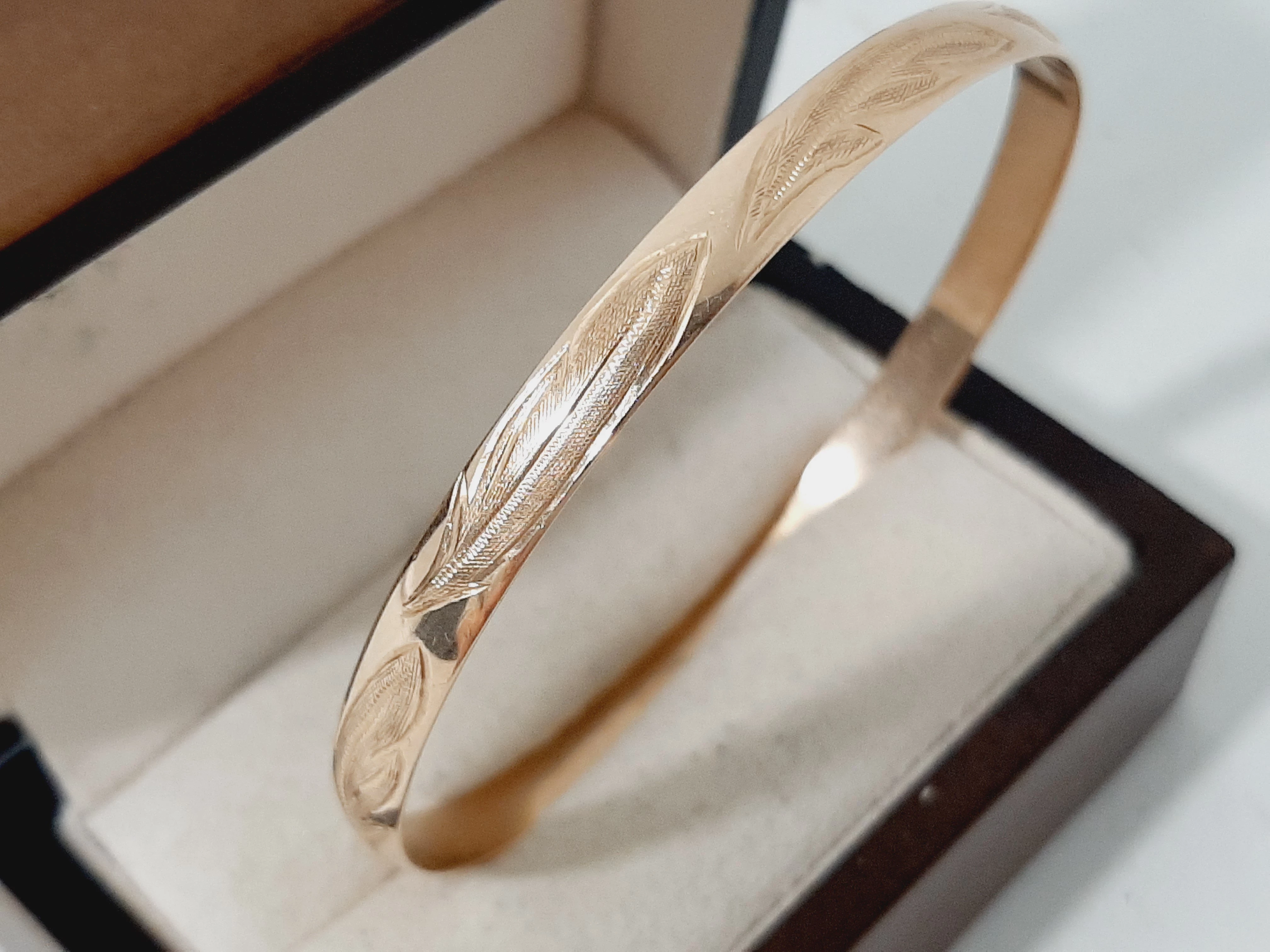 sztywna-zlota-bransoletka-583-1409-g-motyw-129129-246990