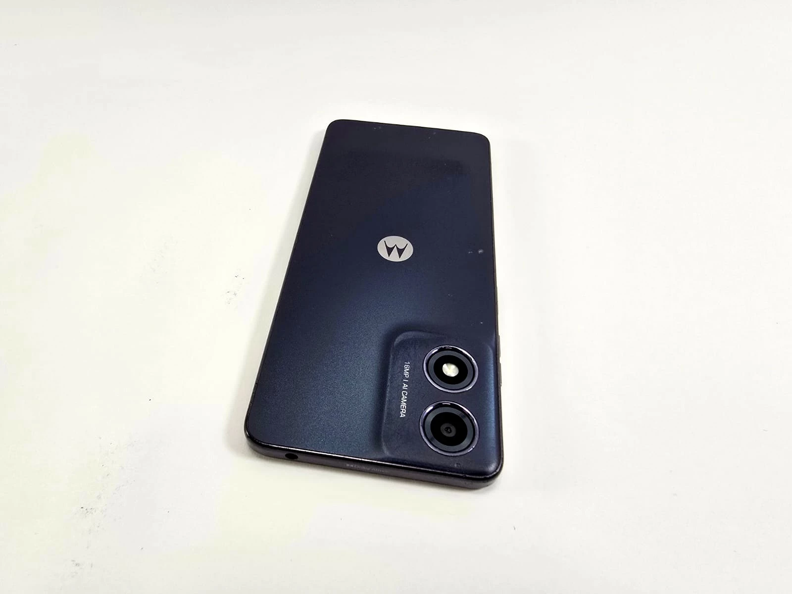 smartfon-motorola-moto-g04-4-gb-128-gb-5g-czarny-przekatna-ekranu-656