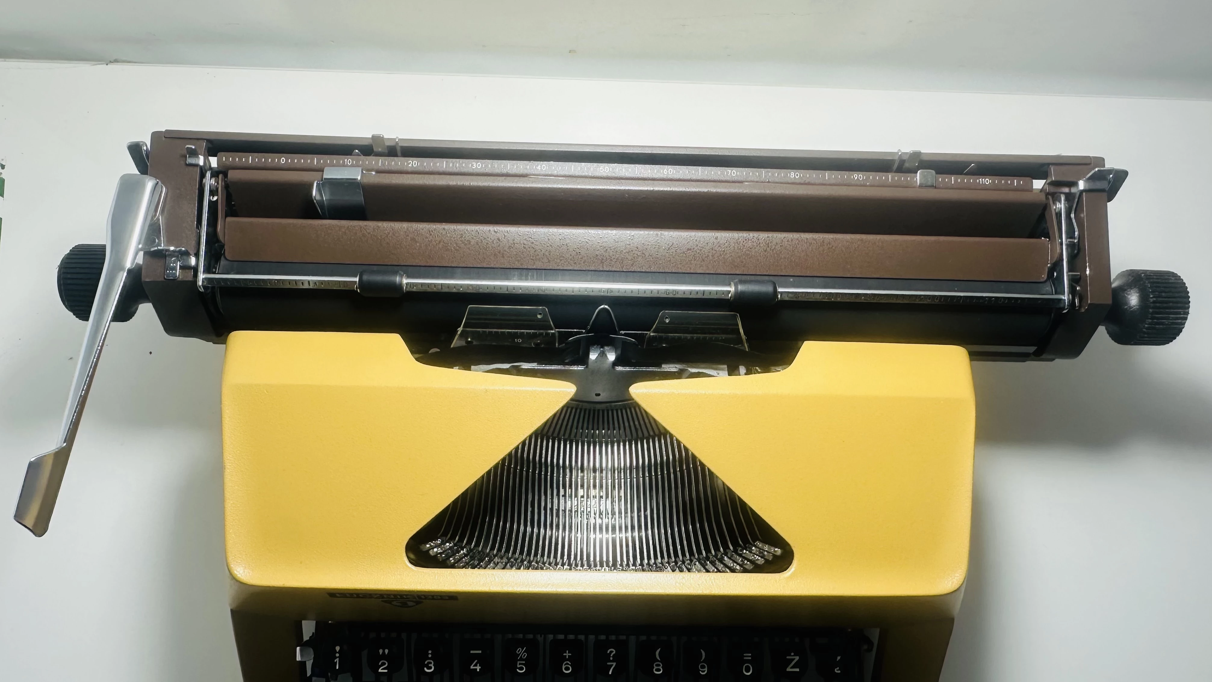 maszyna-do-pisania-prl-lucznik-1303-instrukcja-kalki-walizka-okazja-dekada-249276-1146508