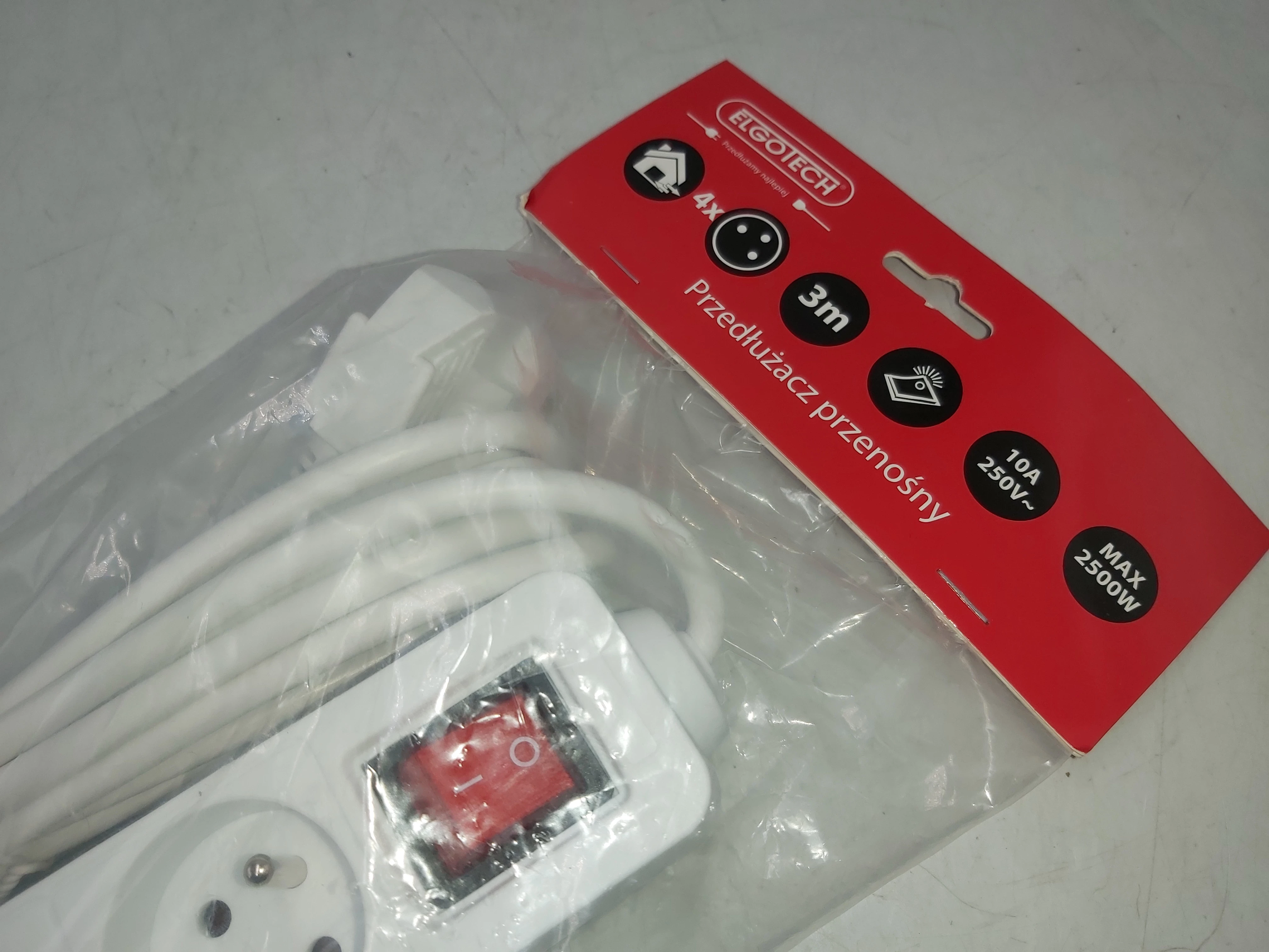 przedluzacz-elgotech-5m-4-gniazdka-z-uziemieniem-bialy-ean-gtin-5902694054053