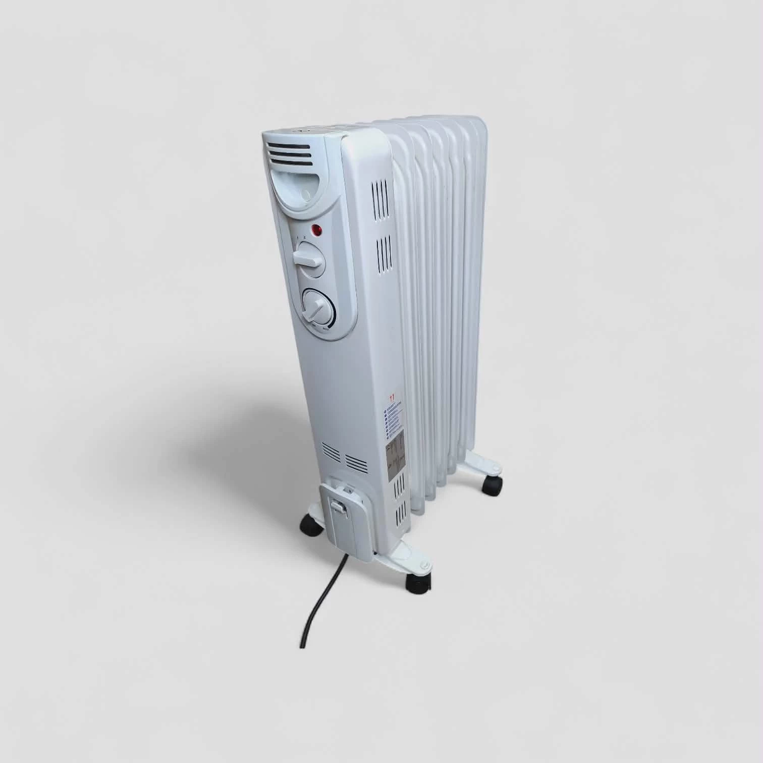 grzejnik-elektryczny-olejowy-kingfisher-cybl20-7-1500-w-kolor-dominujacy-129357-2