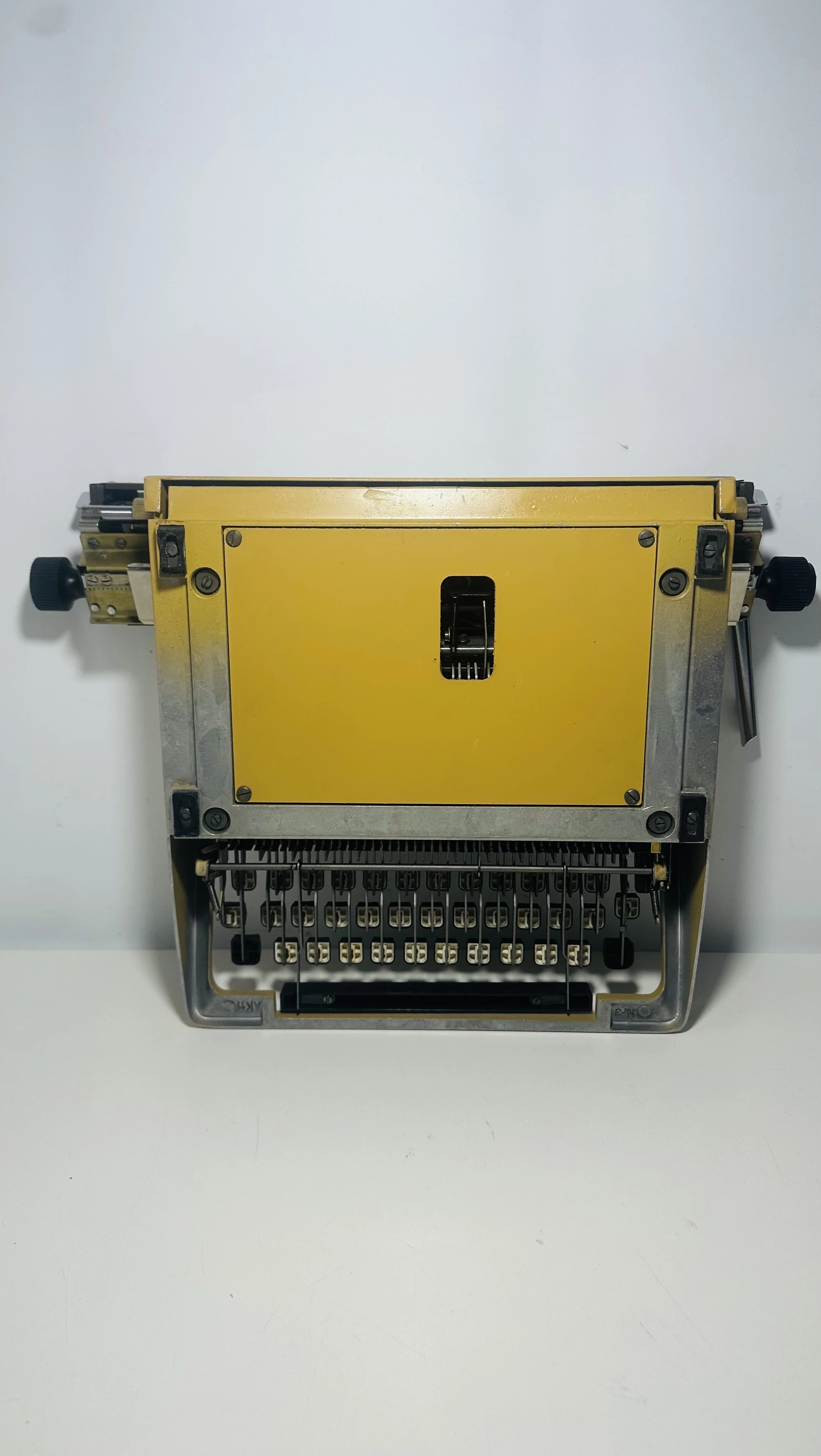 maszyna-do-pisania-prl-lucznik-1303-instrukcja-kalki-walizka-okazja-model-lucznik-1303