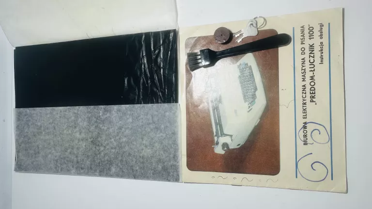 maszyna-do-pisania-prl-lucznik-1303-instrukcja-kalki-walizka-okazja-oryginalnosc-249283-1148427