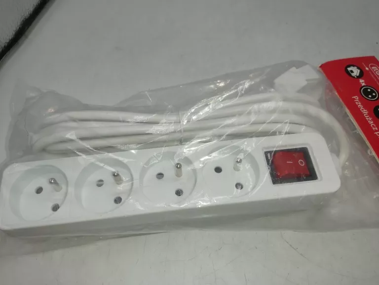 przedluzacz-elgotech-5m-4-gniazdka-z-uziemieniem-bialy-stan-11323-2