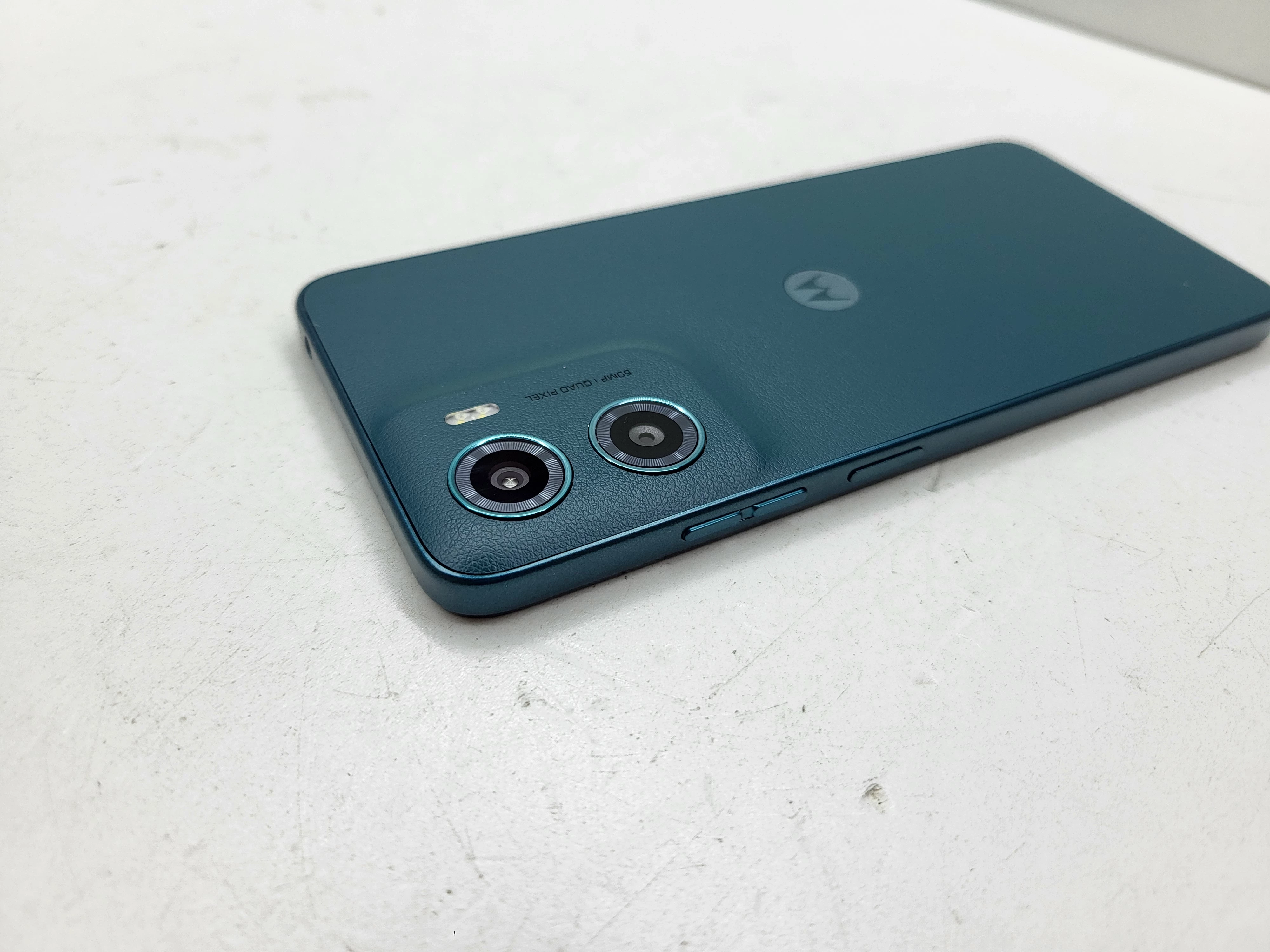 telefon-motorola-moto-g05-ean-gtin-840023284892