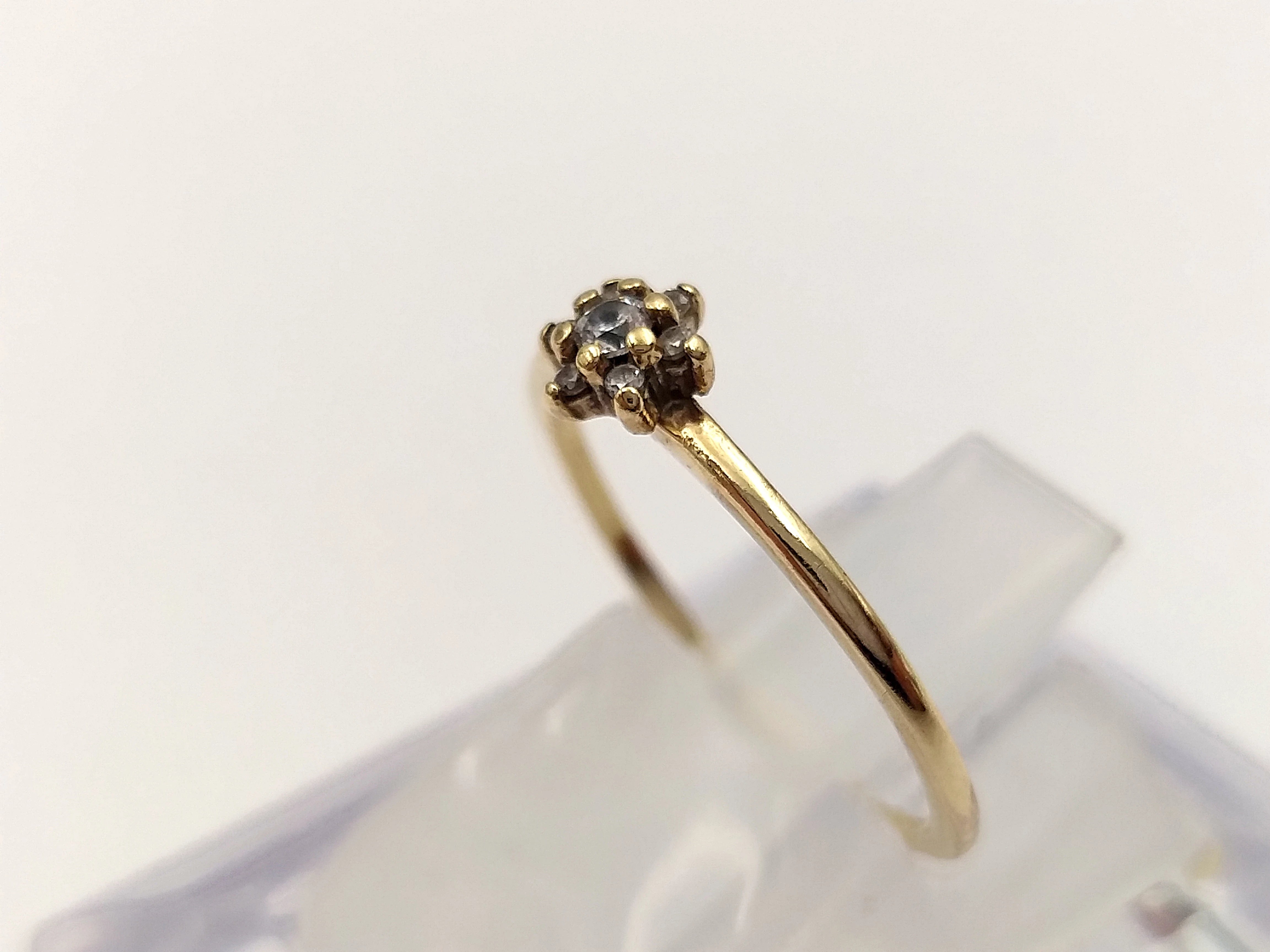 zloty-pierscionek-z-cyrkoniami-333-084-g-r-10-waga-080