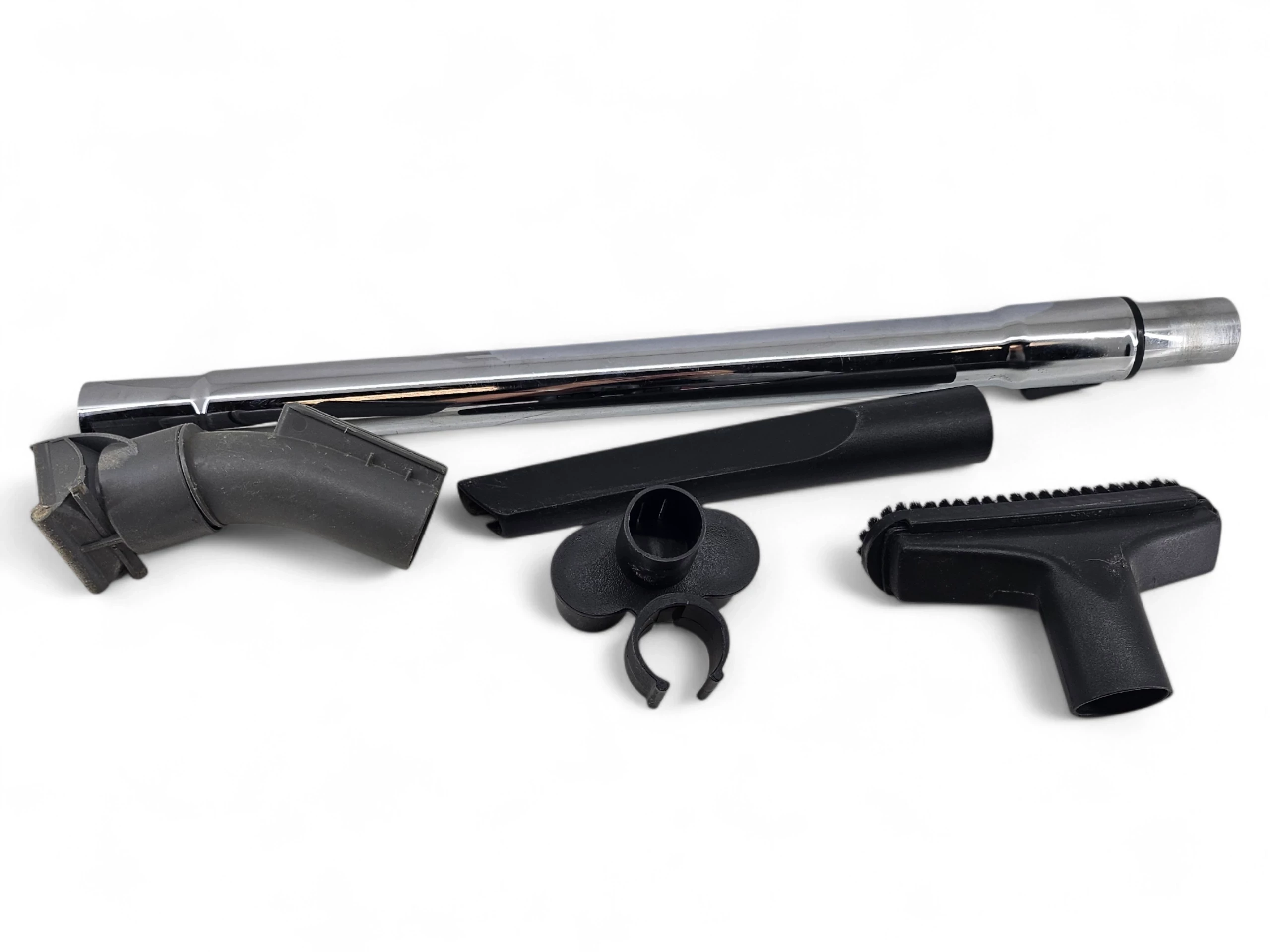 odkurzacz-z-filtrem-wodnym-mpm-bora-mod-07-2400w-zielony-model-mod-07-bora